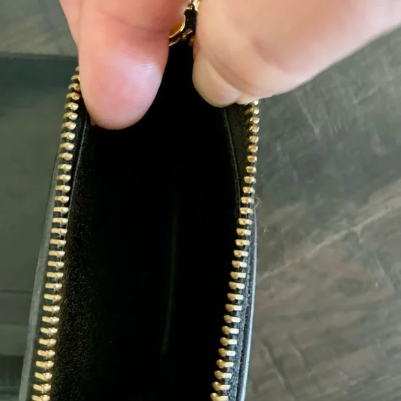 Louis Vuitton Patent Mono Compact Wallet - Picture 6 of 15